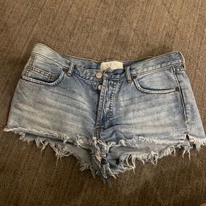 Frayed Jean shorts size 27